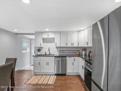 310 1st St, Keyport, NJ 07735 - photo 7