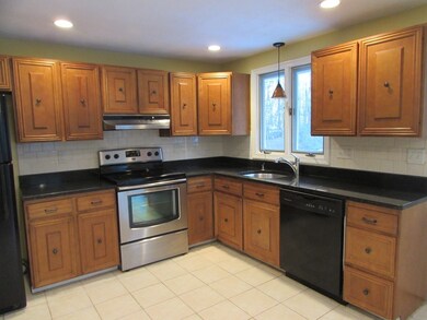 166 Pine Hill Rd, Boxborough, MA 01719 - photo 5