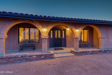 15 Exterior Front Entry