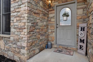 1349 W Kent Cir-40