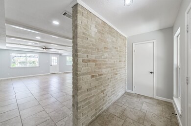 7514 Lemon Tree Cir, Houston, TX 77088 - photo 6