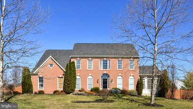 22183 Winter Lake Ct, Ashburn, VA 20148 - photo 2