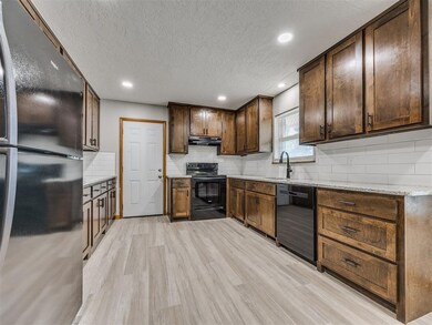 412 Sundown Dr, Norman, OK 73069 - photo 7