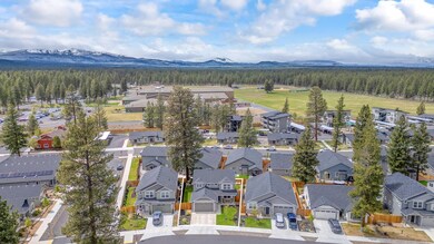 44-web-or-mls-42 - Lot line