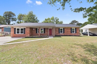 114 Lance Ct, Jacksonville, NC 28546 - photo 2