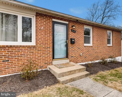 216 Stonewall Rd, Catonsville, MD 21228 - photo 5