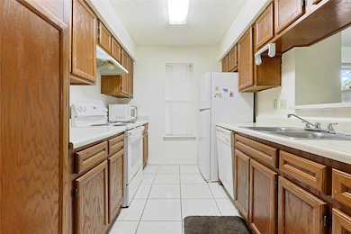 10555 Turtlewood Ct unit 2008, Houston, TX 77072 - photo 7