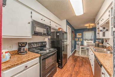 513 Palo Duro Dr, Joshua, TX 76058 - photo 5