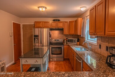 1147 Cranberry Dr, Bushkill, PA 18324 - photo 7