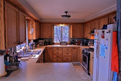 1932 NW 4th St, Bend, OR 97701 - photo 5