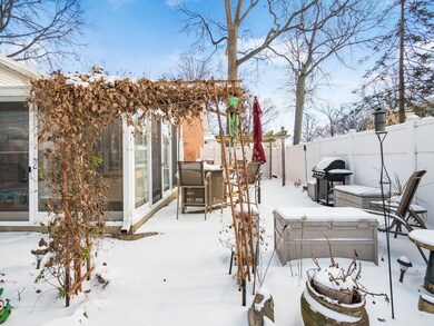 5411 Rockwood Rd, Columbus, OH 43229 - photo 2