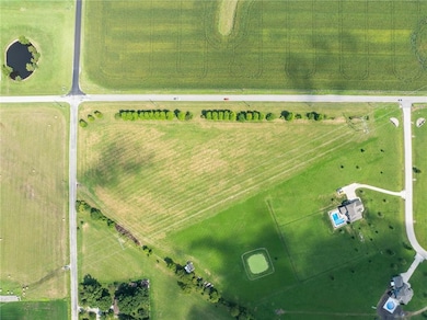 1110 S Prairie Ln, Raymore, MO 64083 - photo 6