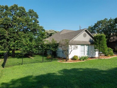 3006 Oakhurst St, Denton, TX 76210 - photo 2