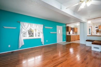 921 E Willoughby Rd, Lansing, MI 48911 - photo 6