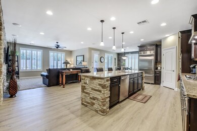 2904-East-Melrose-Street-11