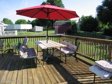 8217 Pennsylvania Run Rd, Louisville, KY 40228 - photo 4