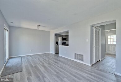 4 Quasar Ct, Sewell, NJ 08080 - photo 3