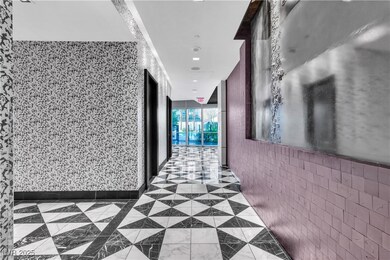 The Martin unit 1105, Las Vegas, NV 89103 - photo 3