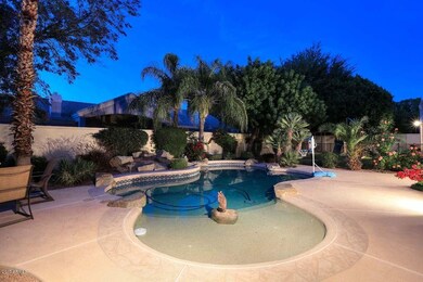 Night-Pool2