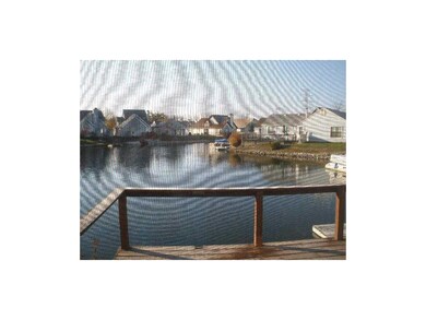 Lake/Water View.