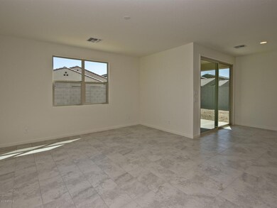 012_Family Room
