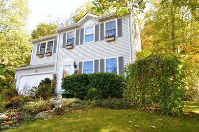 79 Mountain Rd, Mountain Top, PA 18707 - photo 2