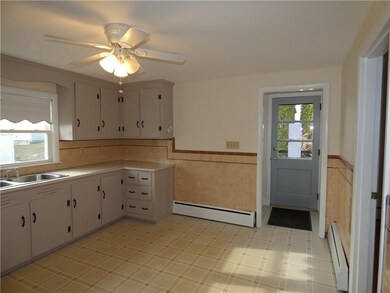 55 Holland St, Cranston, RI 02920 - photo 4