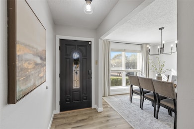 2619 Fallcreek Dr, Carrollton, TX 75006 - photo 4