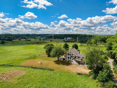 Home & Acreage