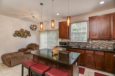 387 Morning Glory Dr, Monroe Township, NJ 08831 - photo 4