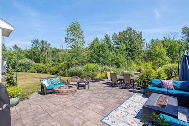 240 Marine View Dr, Chittenango, NY 13037 - photo 5