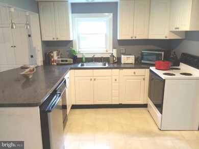 1623 S Valley Forge Rd, Lansdale, PA 19446 - photo 5