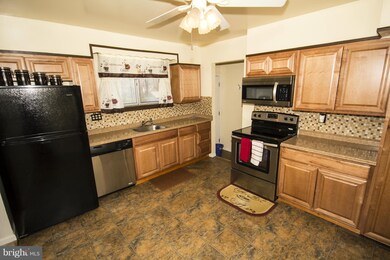 8814 Allenswood Rd, Randallstown, MD 21133 - photo 7