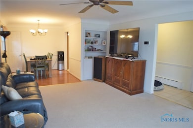 211 S Elm St, Woodville, OH 43469 - photo 4