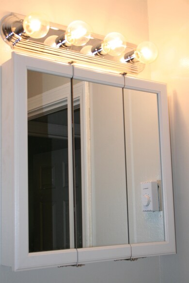 185 Lita Ln, Newmarket, NH 03857 - photo 3