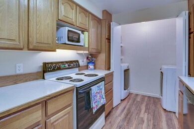 7-web-or-mls-3060 SW 35th Ct, Redmond-7