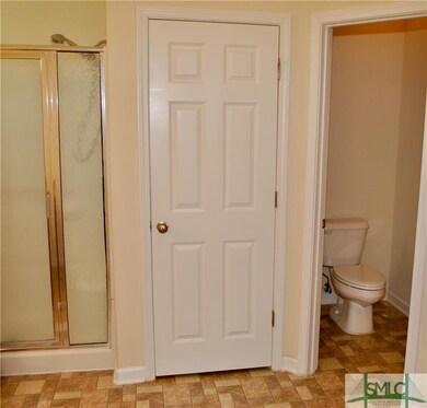 Two extra linen closets in the master bathroom!