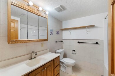 608-610 Martin Rd, Waterloo, IA 50701 - photo 6