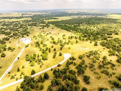 596 Ruger Rd, Fredericksburg, TX 78624 - photo 2