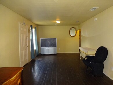 2404 Monterrey Ave, Laredo, TX 78040 - photo 3