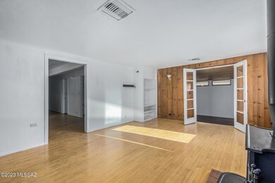 2551 E Lind Rd, Tucson, AZ 85716 - photo 5