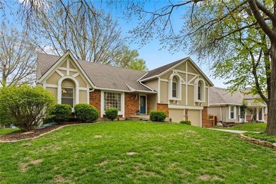 10219 Caenen Dr, Lenexa, KS 66215 - photo 3