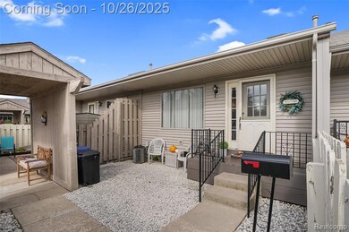 62512 Raleigh Ct unit 4, South Lyon, MI 48178 - photo 4