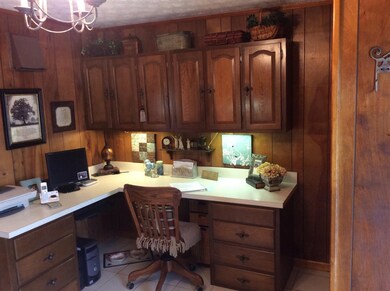 2164 Kirkwood Rd, Salvisa, KY 40372 - photo 5