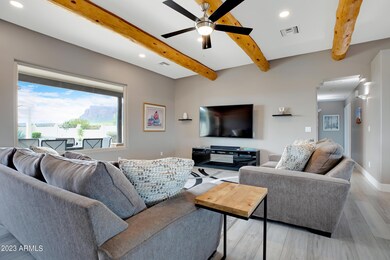 4386 E 4th Ave-13