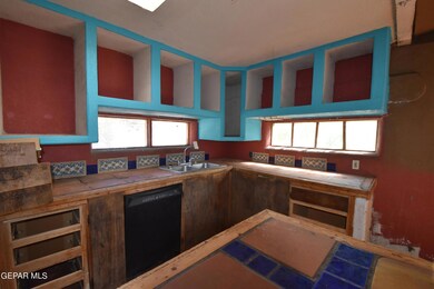 11610 Valle Lindo Dr, El Paso, TX 79927 - photo 5