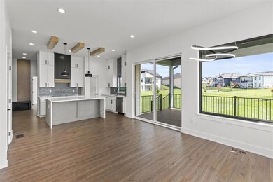 3931 NW 181st St, Clive, IA 50325 - photo 6