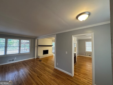 423 Center Cir SW, Conyers, GA 30094 - photo 7