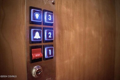 ELEVATOR !!