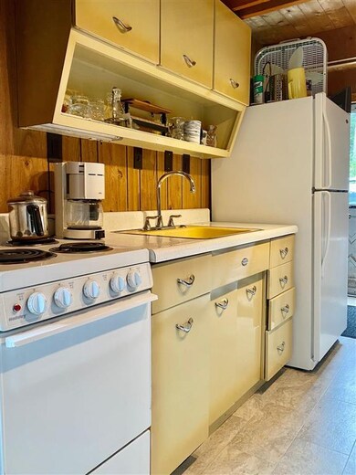 165 Murphy Ln, Whitingham, VT 05361 - photo 3